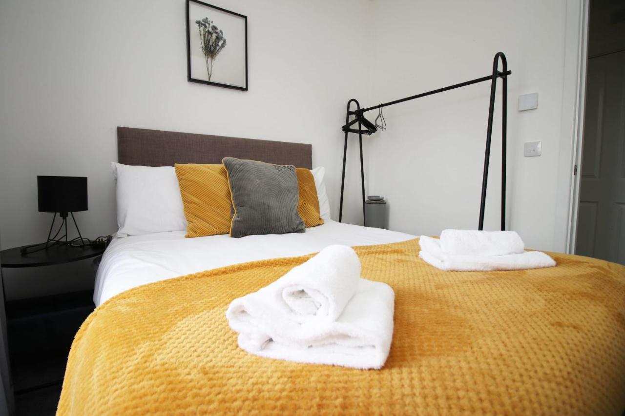 Beachview By Mia Living Close To Beach, Free Parking, Modern 2 Bedroom Apartment Barry Eksteriør bilde