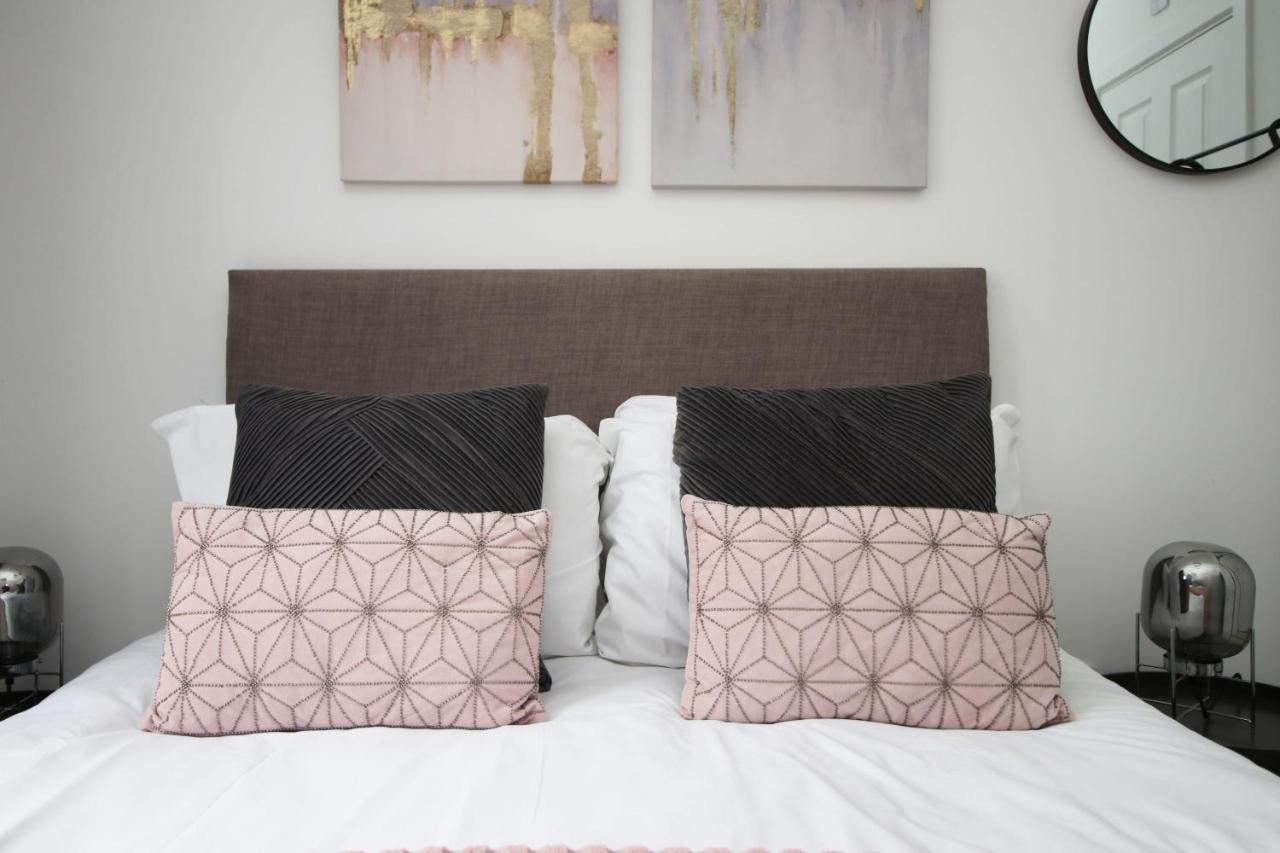 Beachview By Mia Living Close To Beach, Free Parking, Modern 2 Bedroom Apartment Barry Eksteriør bilde